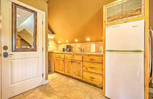 North Fork Apartment | Romantic Yosemite/Bass Lake Retreat w/Mtn Views!