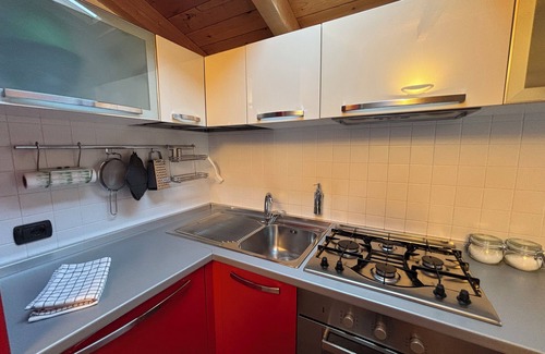 Centro Storico Apartment | Rooftop Piacenza Pants