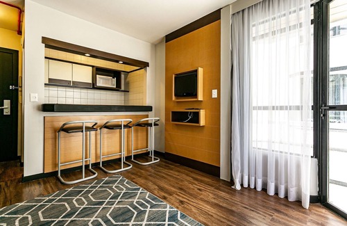 Centro Apartment | Rooftop Pool with Sea and Bridge Views #CA22