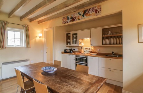 Halstead Cottage | ROOKWOODS, pet friendly, character holiday cottage in Sible Hedingham