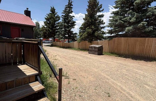 Eagle Nest Cabin | Room 1 - Cozy Lake Getaway 15 Mins from Red River/Angel Fire, NM