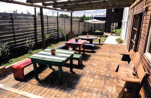 El Chorro House | ROOM II, 6 PEOPLE