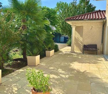 Villefontaine House | room in house