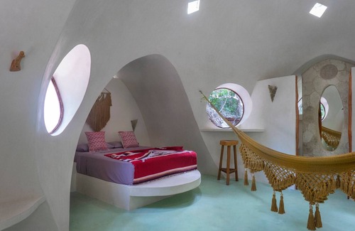 Soliman Bay Cabin | Room in Lodge - Unique Jungle Dome 2 Queen Beds