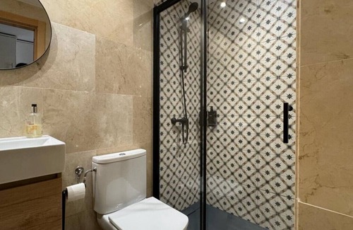 Canillas Apartment | Room Pinar - Apartment with all amenities