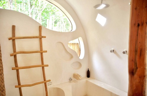 Soliman Bay Cabin | Room-unique Jungle Dome Kaa