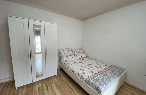 Neuburg Apartment | Room with Balcony in Neuburgn