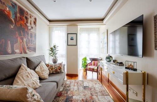 Centro y casco historico Apartment | Rosal Privé 17 - Historia, estilo y calma en el corazón de Oviedo