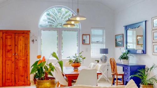 Port Edward House | Rose Cottage in Caribbean Estate