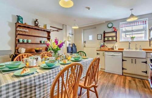 Saxmundham House | Rose Cottage - Saxmundham