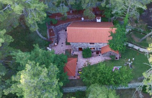 Platres Villa | Rose Garden Platres