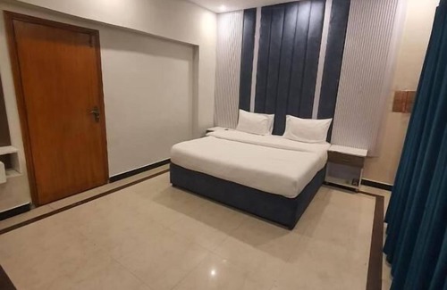 F-7 Sector Hotel | Rose Valet Guest House