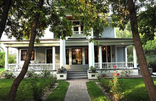 South Boise Village House | Rosedale at Historic Hopffgarten House