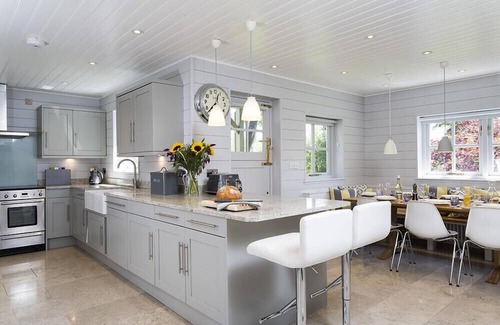 Skelwith Bridge House | ROSEWOOD BY THE RIVER, family friendly, with open fire in Ambleside