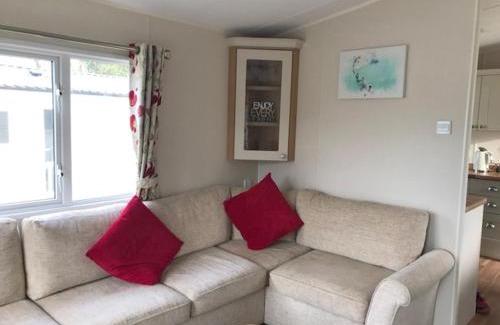 Shanklin House | Roslyn at Lower Hyde Park, Isle of Wight