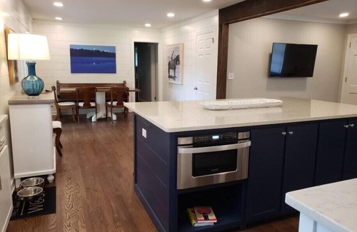 Roswell House | Roswell 4 Bedrooms & 3 Bathrooms - Walk To Canton Street