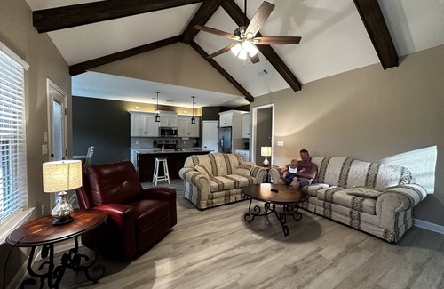 Conway House | Round Mountain Lazy Days