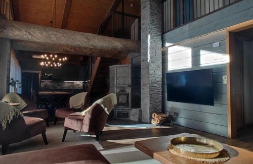 Syote Ski Chalet | Rovanperän kelomökit