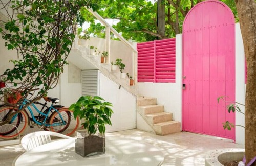 Villas Tulum House | Roxie’s Charming Art House, Great Locationn