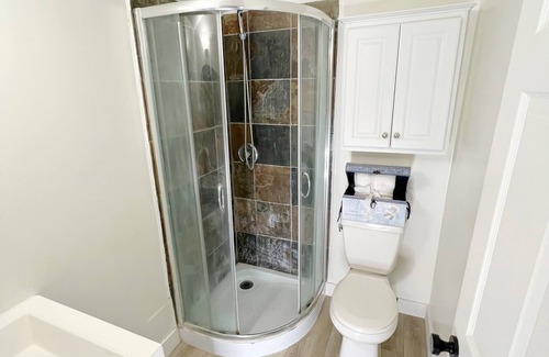 Canoga Park House | Royal Comfort