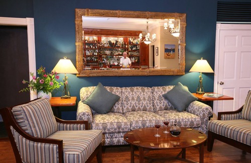 Pembroke Hotel | Royal Palms Hotel