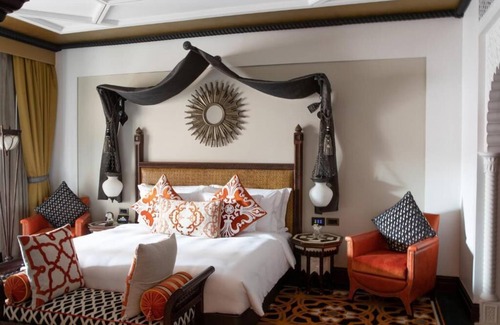 Al Sufouh 1 Hotel | Royal Suite Near Souk Madinat Jumeirah By Luxury Bookings