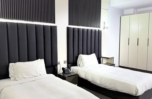 Sharjah Hotel | Royal Tulip Dancenter Suites Sharjah