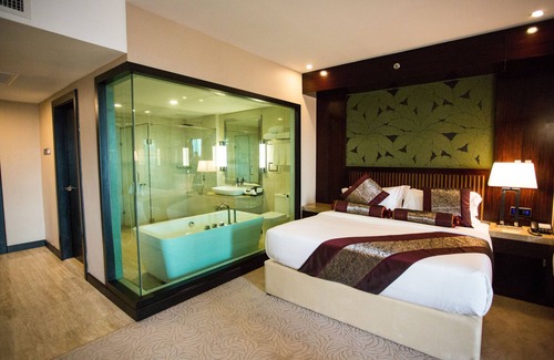 Kampung Permatang Bogak Hotel | Royale Signature Hotel