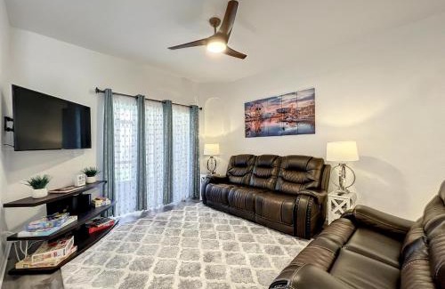 Regal Palms Apartment | RP212LMS - Modern Home No Resort Fee Sleeps 10