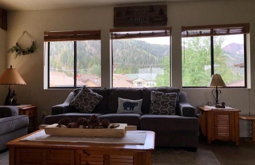 June Lake Apartment | RR-edgewater02