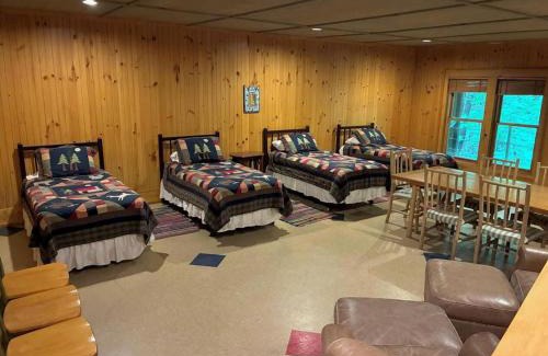 Wiley House | Ruby Cabin at Splendor Mountain