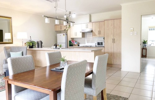 Tanunda House | Ruby’s Residence is in a quiet street but only 3 mins walk to the main street.