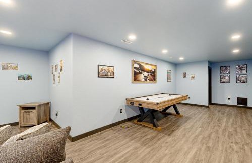 Sturgis House | Ruddy's Cabins