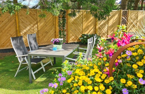 Rabel Apartment | Ruhig Gelegene Doppelhaushälfte Nahe der Schleistadt Kappeln