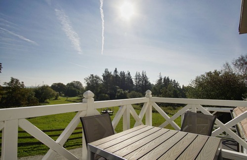 Bergen auf Ruegen Apartment | Ruhig und Idyllische Lage im Herzen der Insel Rügen - Gutshaus Silvitz Fewo 04