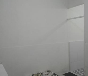 Lombok House | Rumah Putih Edi