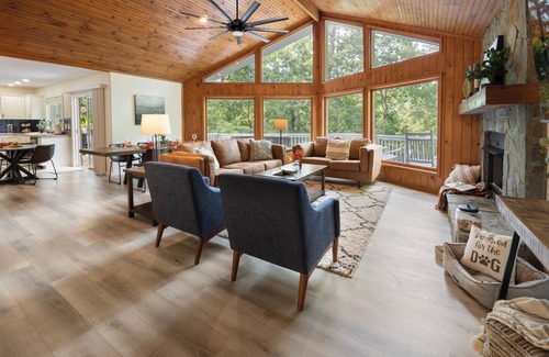 Lake Lure House | Rumbling Bald Pass~Hot Tub~Fire Pit~3 King Beds~Two Masters