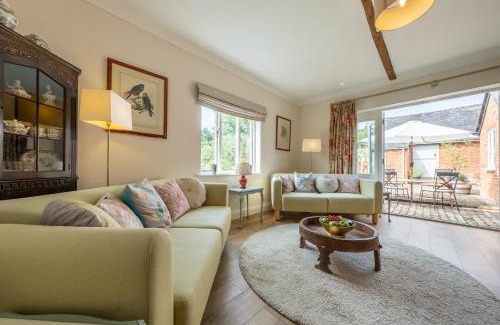 Higham House | Rural bolthole in Constable country estate - The Woodshed