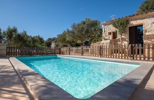 Petra Villa | Rural Finca "Son Pusseta" with a Pool
