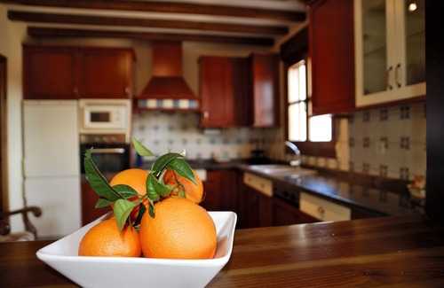 Conchar Cottage | Rural house next to Granada. Free WIFI