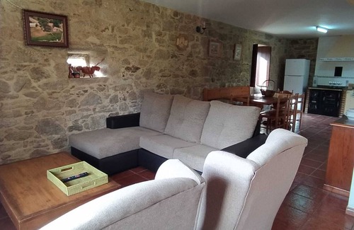 Rianxo Cottage | Rural house (pet-friendly) where you will only listen to nature.