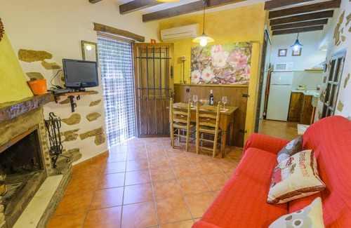 Laroya Cottage | RURAL HOUSE "PICACHICO"