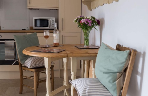 Malton House | Rural peace & luxury near Malton, beautiful barn, stunning views, woodburner