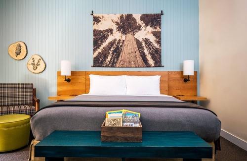 Groveland Hotel | Rush Creek Lodge and Spa at Yosemite