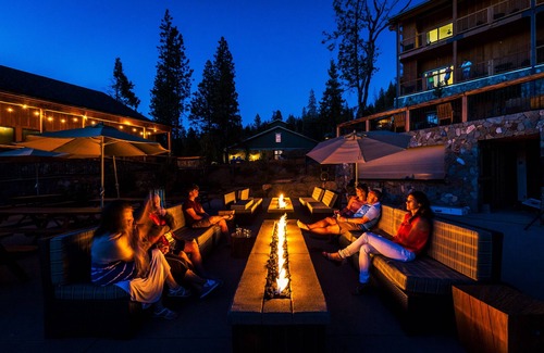 Groveland Hotel | Rush Creek Lodge and Spa at Yosemite