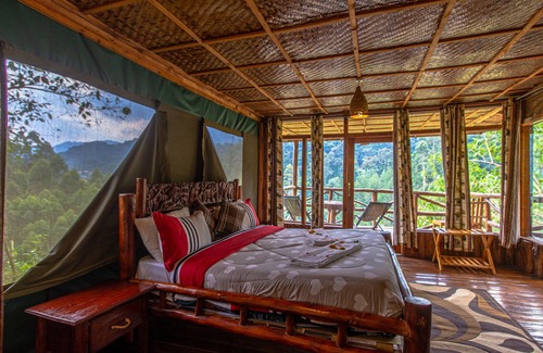 Western Region Cabin | Rushaga Gorilla Lodge