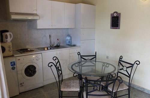 Parque Holandes Villa | Rustic 1-bed Bungalow in Parque Holandés