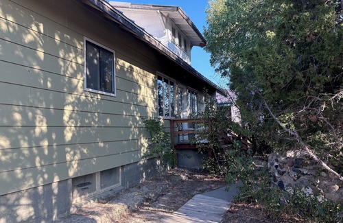 Circle House | Rustic 2-bedroom house in fabulous Circle, MT.