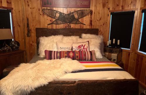 Walhalla House | Rustic 5 Bedroom Gorge River Resort