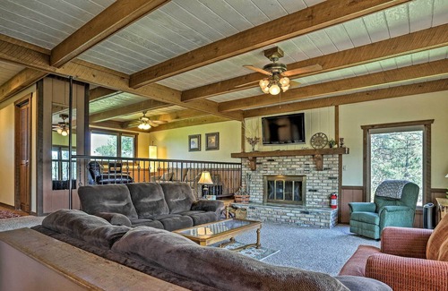 Colonial Pine Hills House | Rustic Black Hills Retreat w/ Expansive Views